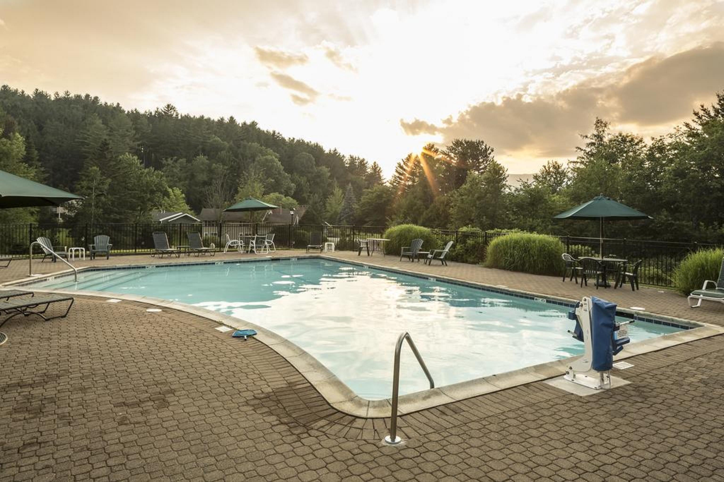 Bluebird Cady Hill Lodge Stowe Exterior foto